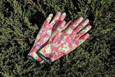 VERTO  97H143  Záhradné rukavice s PU povlakom, vzor ruží, veľkosť 7"