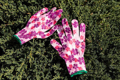 VERTO  97H146  Záhradné rukavice , polyester, kvetinový vzor, veľkosť 7"