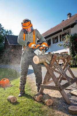 STIHL  MS 170  Motorová píla 1,2 kW