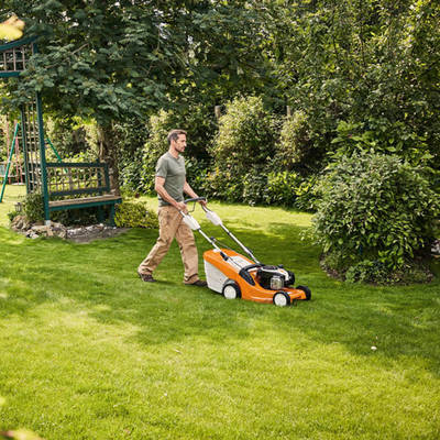 STIHL  Benzínová kosačka RM 443 2,1 kW