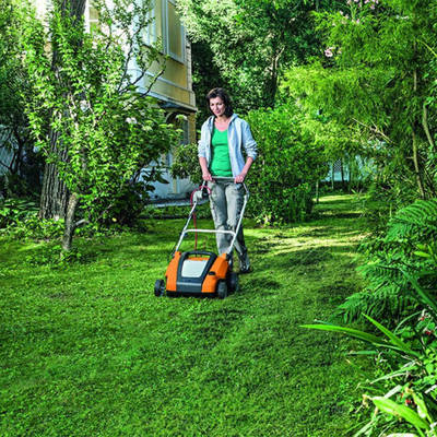 STIHL  Záhradný prevzdušňovač RLE 240