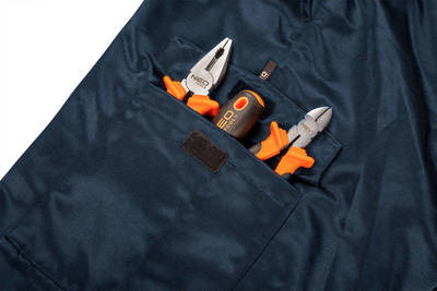 NEO  81-779-XL  Nohavice na traky tmavo modré s reflexnými pásmi, gramáž : 240g/m2; kombinácia polyester+bavlna, veľ. XL