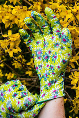 VERTO  97H142  Záhradné rukavice, potiahnuté nitrilom, kvetinový vzor, veľkosť 9 "