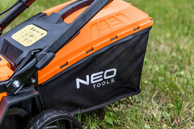 NEO  04-610  36V akumulátorová kosačka na trávu so šírkou záberu 400 mm